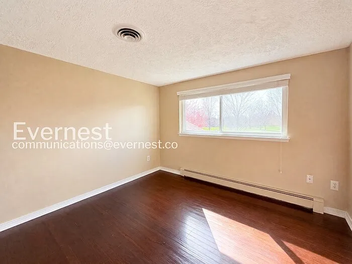 42021 Banbury Ct — Photo 11