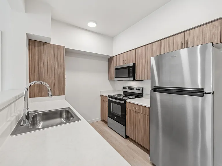 Cascade Creek Apartments — Photo 2