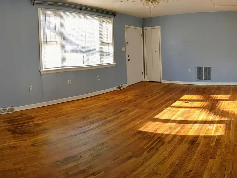 12500 Kain Rd — Photo 3
