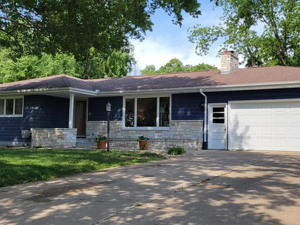 715 S Dodge St, Algona, IA 50511