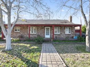 825 N Conyer St #1, Visalia, CA 93291