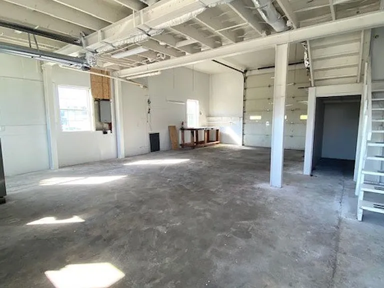 9459 Sharpsburg Pike — Photo 13