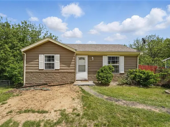 1237 N 50th Ter, Kansas City, KS 66102