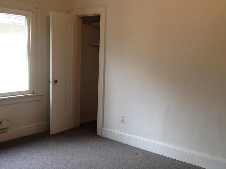 864 Chalker St #3 — Photo 5