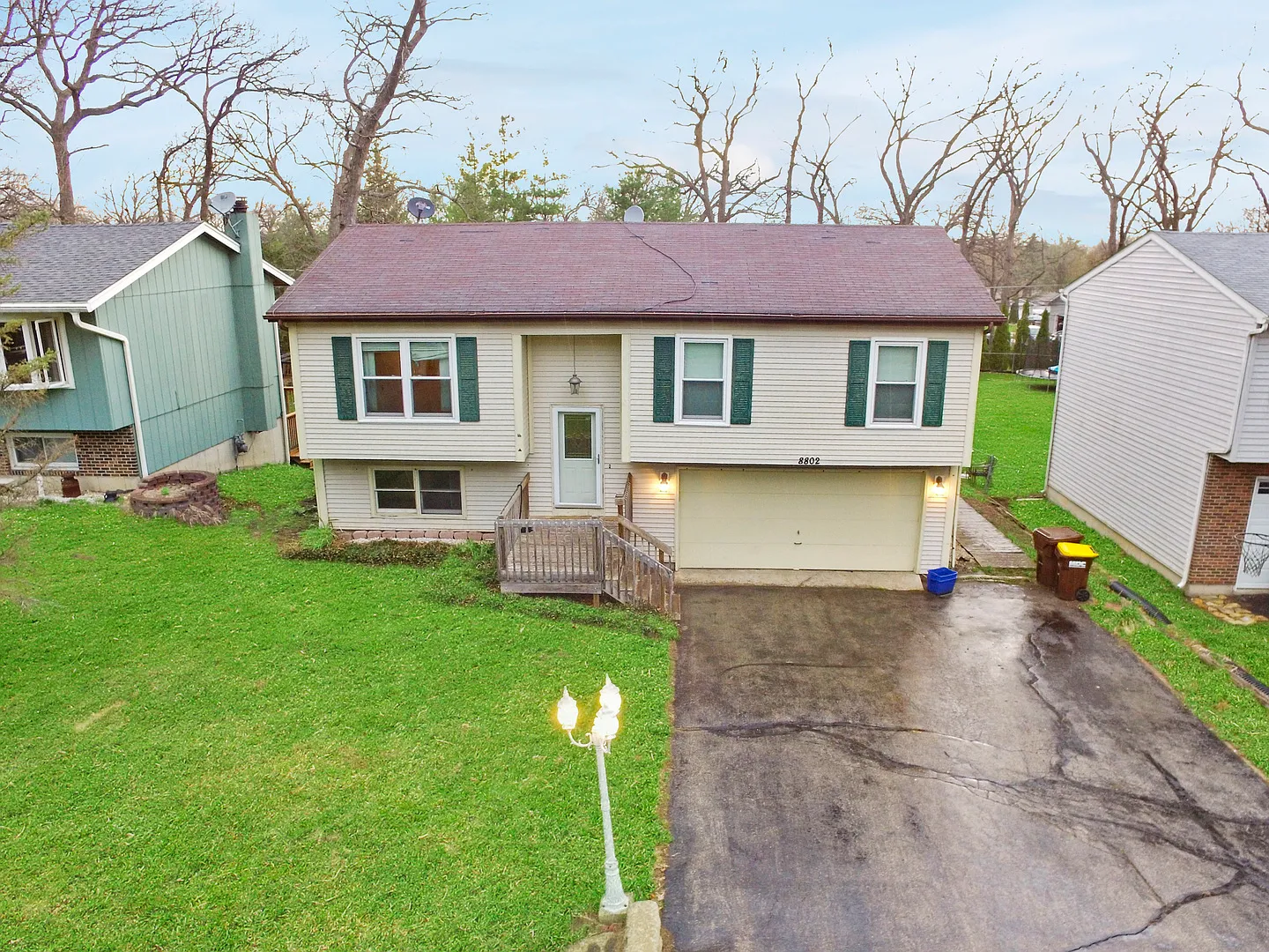 8802 Alden Rd photo 1