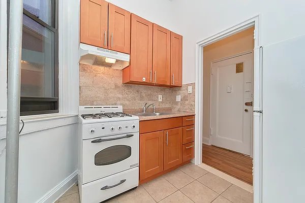 Rented by Living New York | media 8
