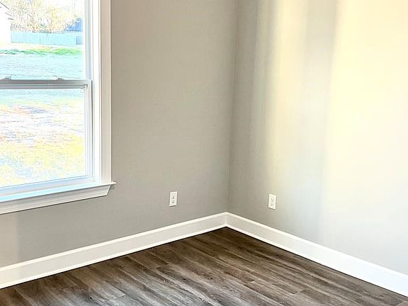 3rd image of 103 Marisa Ct
