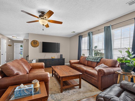 4th image of 2325 Lonan Ct