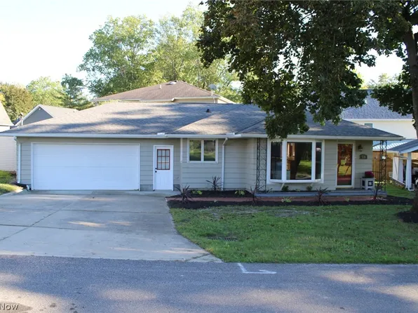 226 Willow Wood Dr, Chippewa Lake, OH 44215