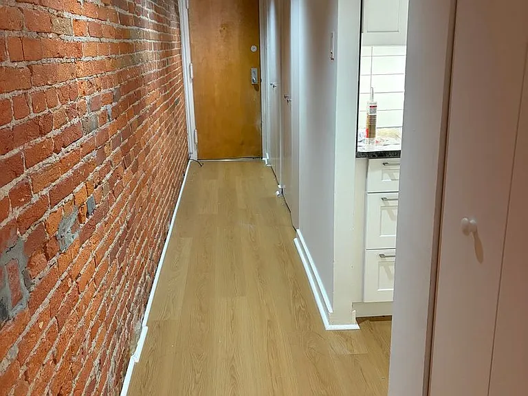 24-30 S Bank St #410 — Photo 1