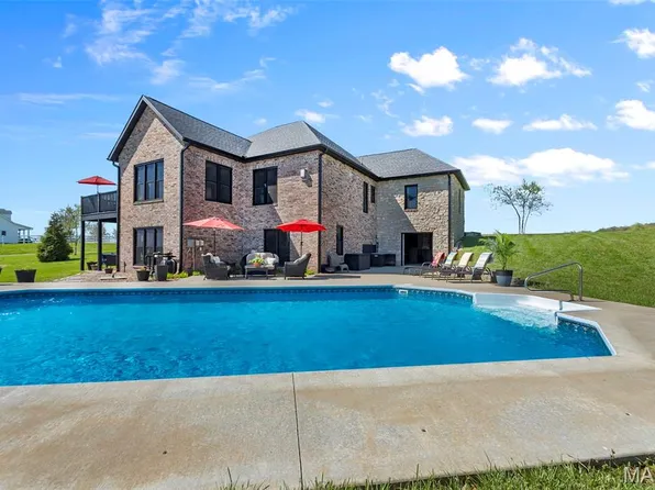 145 Saddlebrooke Rdg, Jackson, MO 63755