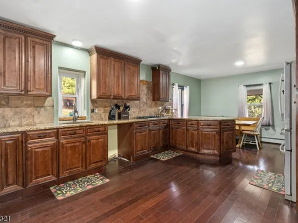 47 Lake Wallkill Rd, Vernon Twp., NJ 07461