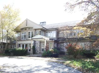 7880 N River Rd, Milwaukee, WI 53217