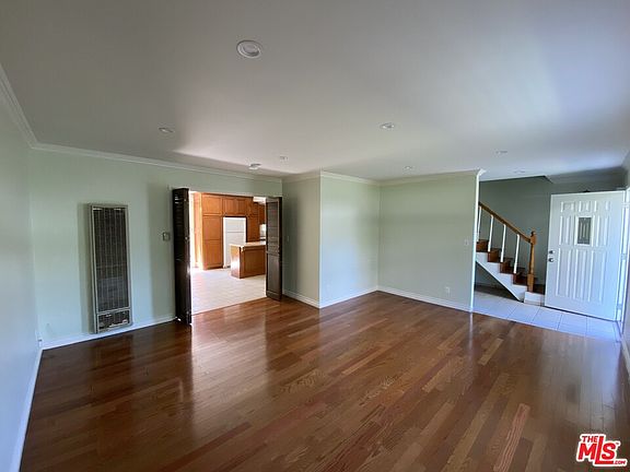 4th image of 1137 W 164th St APT A
