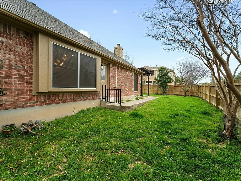 1841 Montana Sky Dr — Photo 35