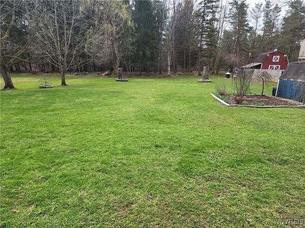1730 Billington Rd, East Aurora, NY 14052