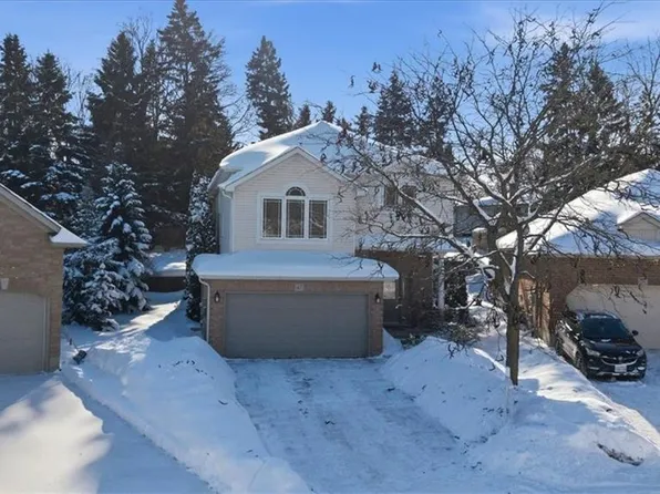 47 Huntington Pl, Kitchener, ON N2M 2Z4