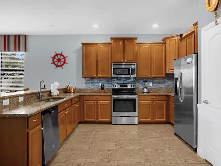 9021 Shadow Mountain St — Photo 2