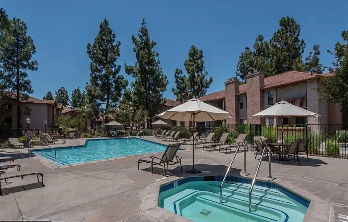 12007 Alta Carmel Ct — Photo 4