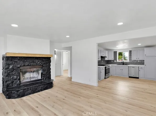 12556 Hickory Ave, Victorville, CA 92395