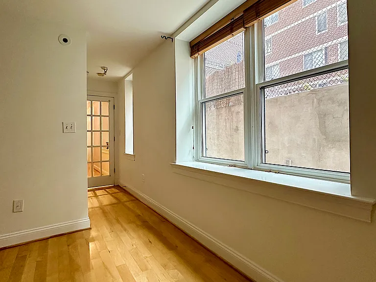 1220 N St NW #1 — Photo 27