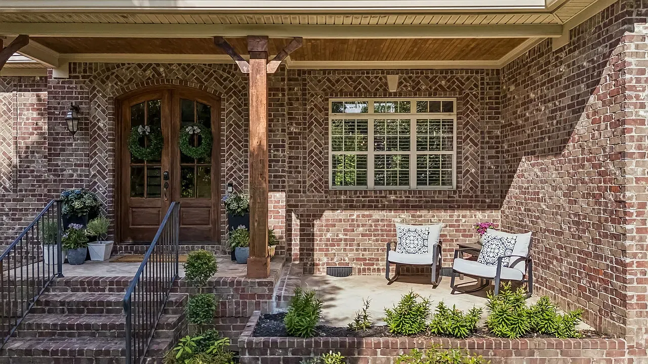4 bed, 3974 sqft, $3,995 — Photo 4