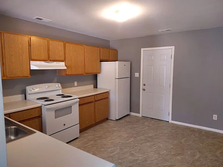 995 W Pueblo Dr — Photo 5