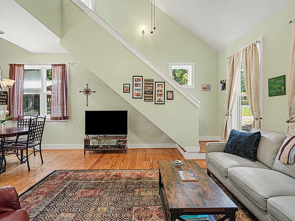 4th image of 1133 Kimball Dr