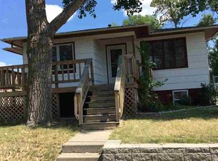 728 11th St NE, Minot, ND 58703