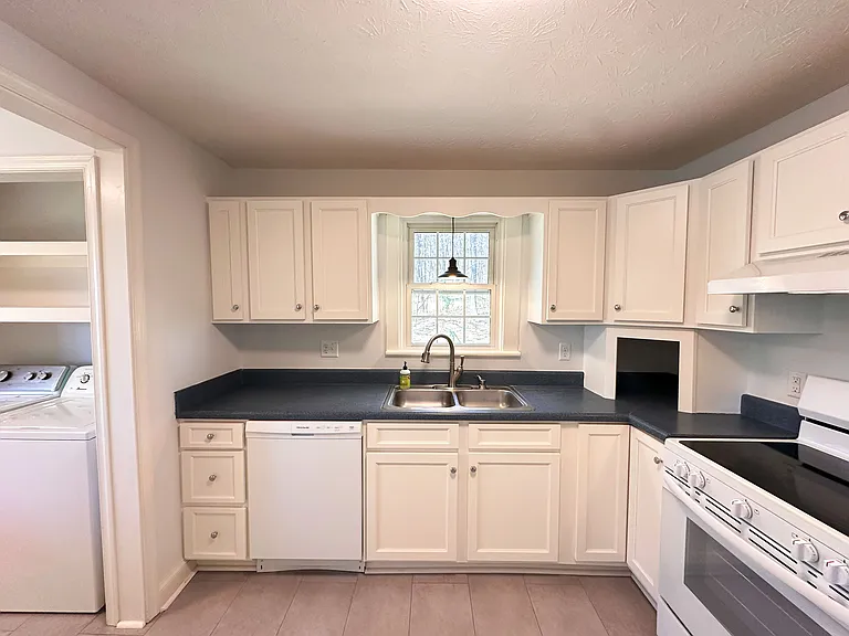 2057 Lee Jackson Hwy — Photo 2
