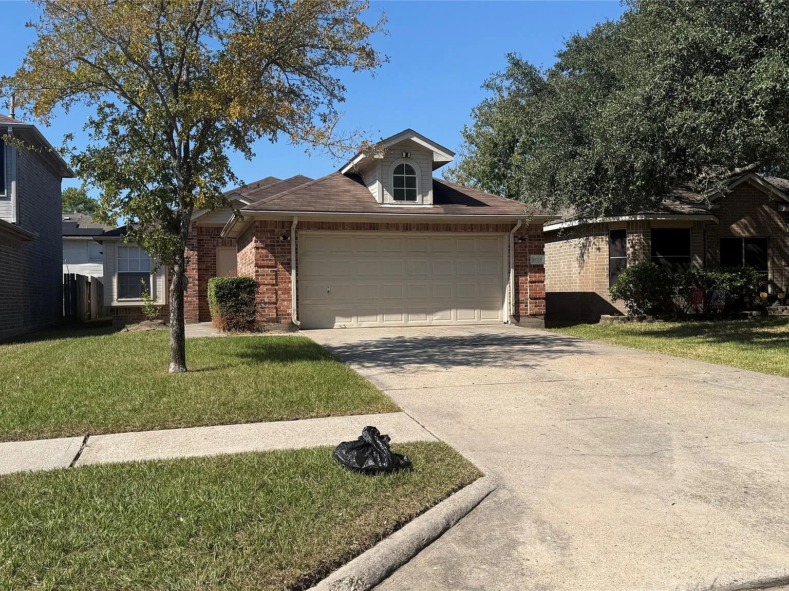 3 bed, 2.0 bath, 1412 sqft, $1,800 — Photo 1