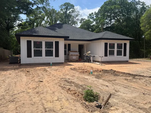 150 N Booker St, Crestview, FL 32536