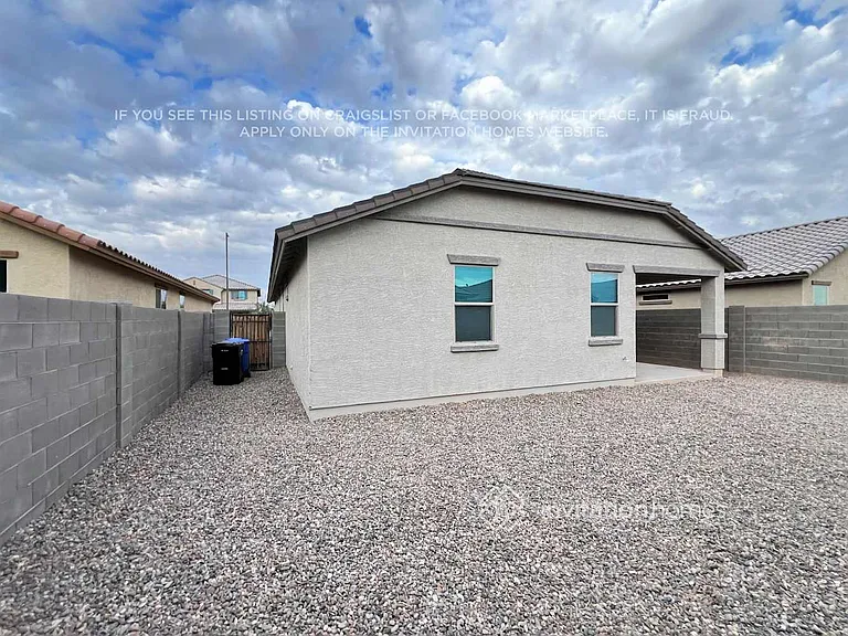 17917 W Tina Ln — Photo 14