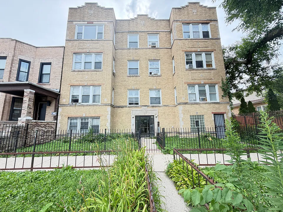 612 N Ridgeway Ave #3