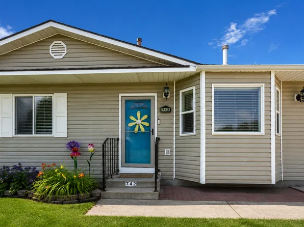742 Nina Dr, Rexburg, ID 83440