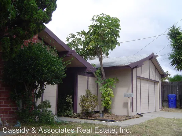 2120 Whinchat St, San Diego, CA 92123