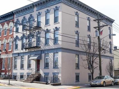 2317 New York Ave APT A2, Union City, NJ, 07087