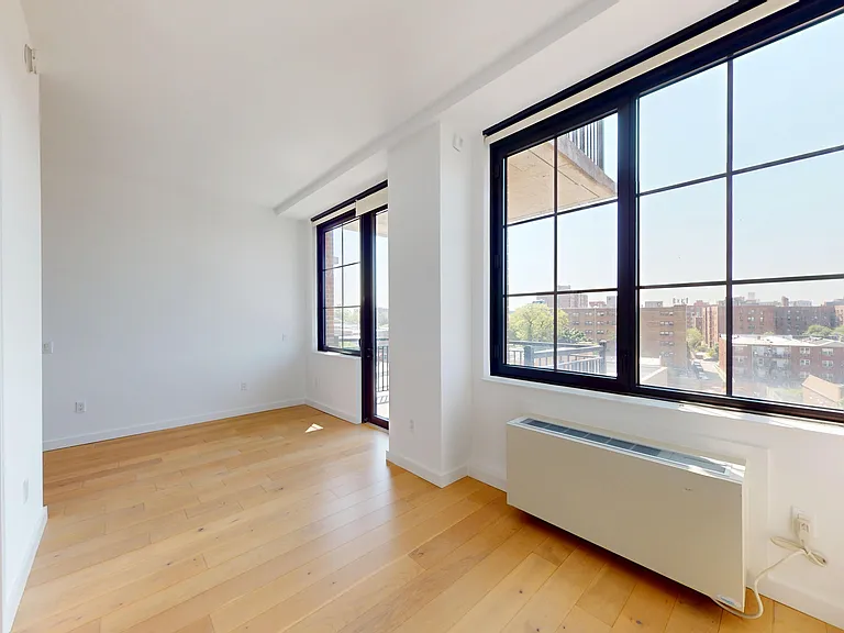 14474 Northern Blvd #8E — Photo 4