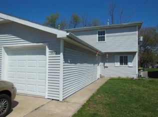 7830 W 61st Ter, Overland Park, KS 66202