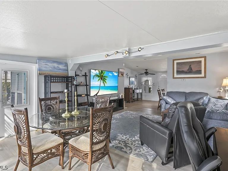 7150 Cobiac Dr — Photo 22