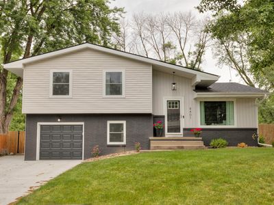 8401 Airline Ave, Urbandale, IA, 50322