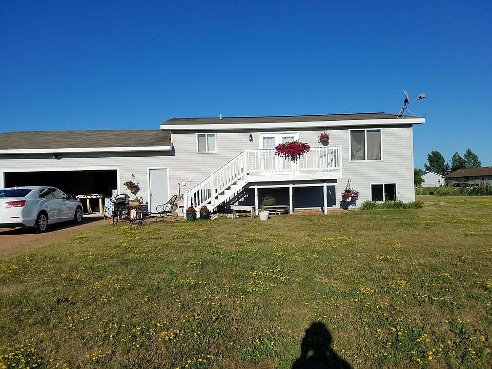 1st image of 2090 Meadow Dr