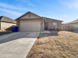 1125 Limestone Dr, Noble, OK 73068