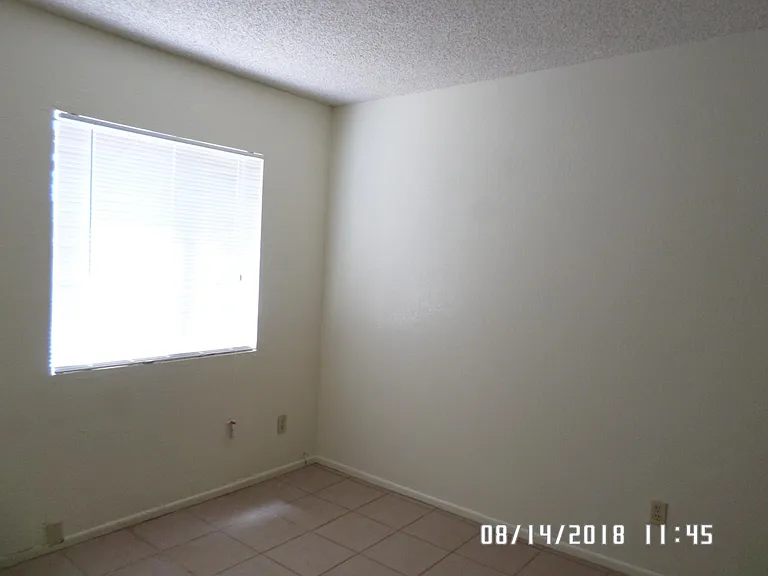 3445 N Fremont Ave #1 — Photo 2