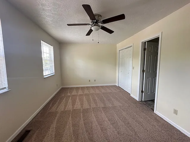 Sleepy Hollow Townhomes — Photo 47
