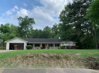 113 Dyson St, Lexington, MS 39095