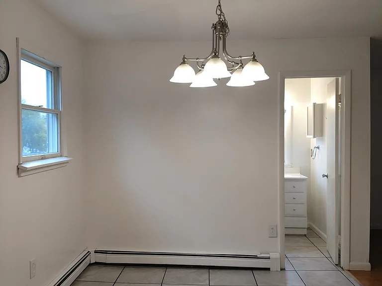 14 Elizabeth St #2 — Photo 3