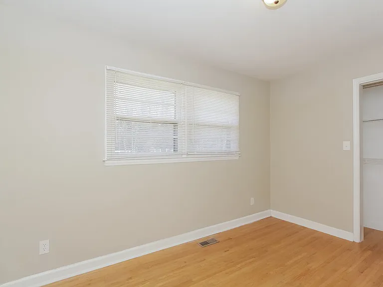3304 Sunset Rd — Photo 14