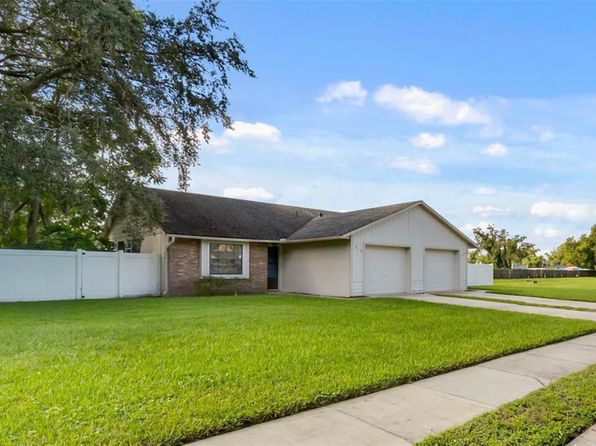 1418 Pleasant Oak Ln