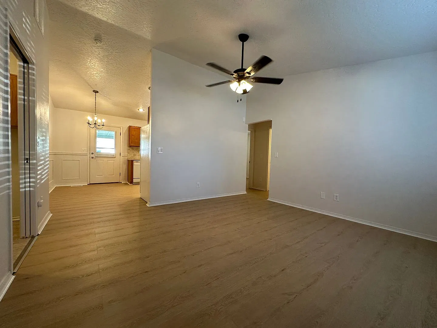 3bed, 2bath, 942sq.ft. home in Nampa - Nice culdesac location — Photo 3